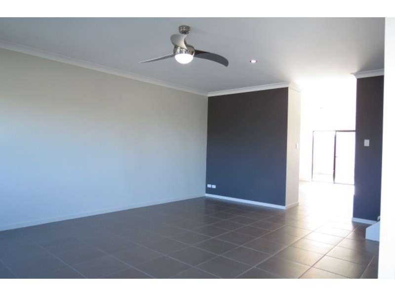 3/27a Leichhardt Street, Bowen QLD 4805