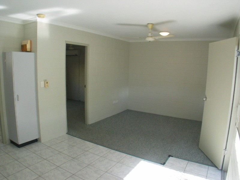 3/41 Crofton Street, Bowen QLD 4805