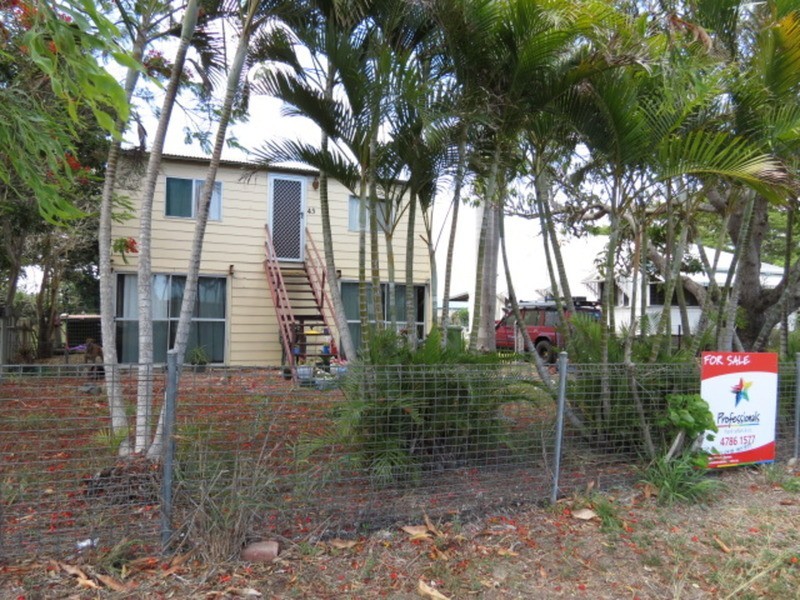 43 Lascelles  Street, Bowen QLD 4805
