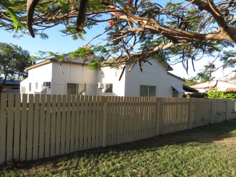 28 Reynolds Street, Bowen QLD 4805