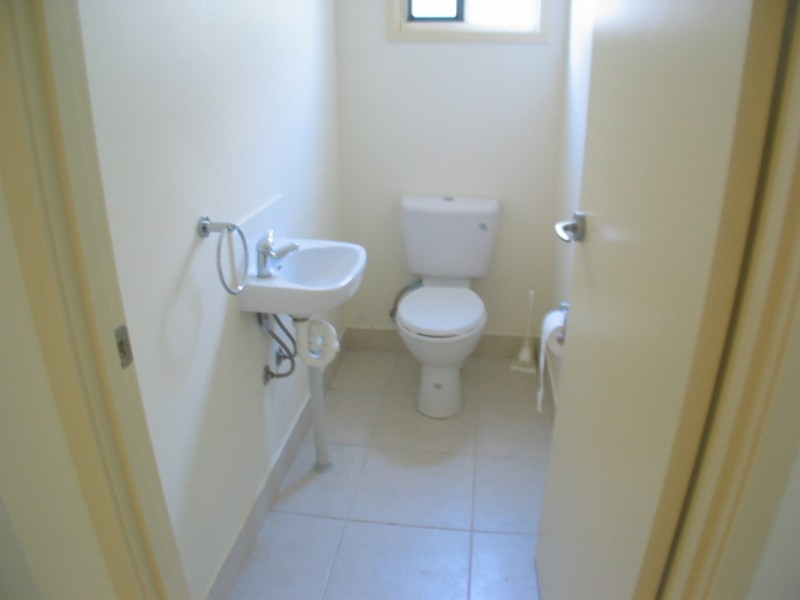 2/1 Murroona Street, Bowen QLD 4805