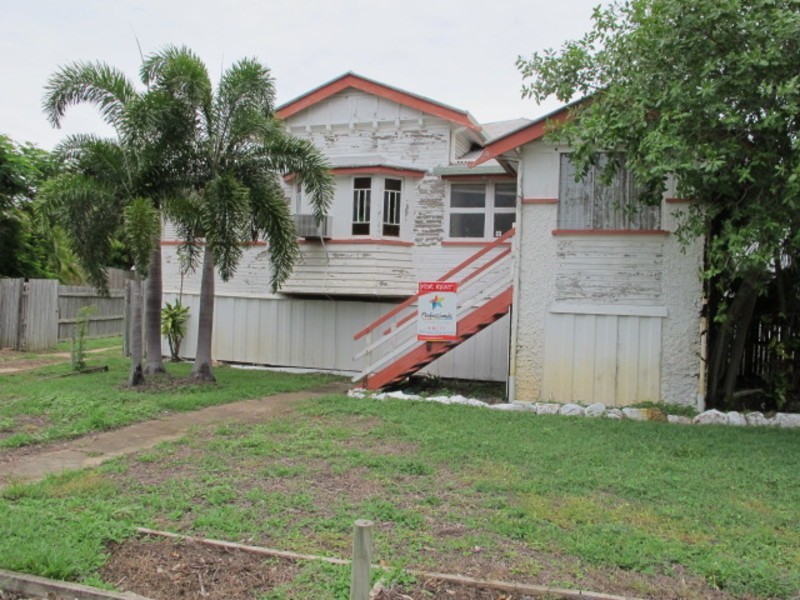 79 Golf Links Road, Bowen QLD 4805