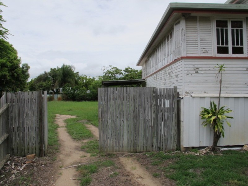 79 Golf Links Road, Bowen QLD 4805