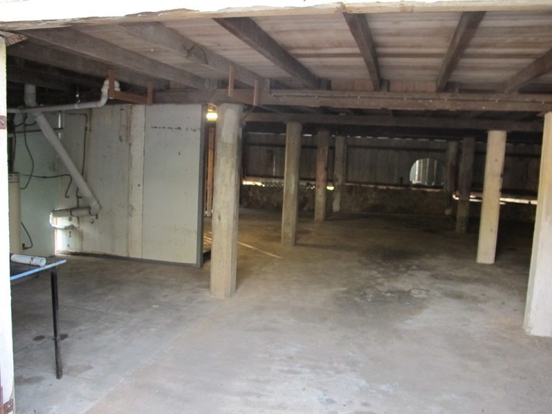 79 Golf Links Road, Bowen QLD 4805