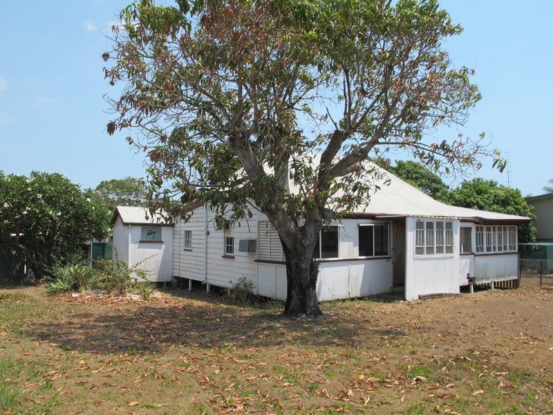 60 Livingstone  Street, Bowen QLD 4805