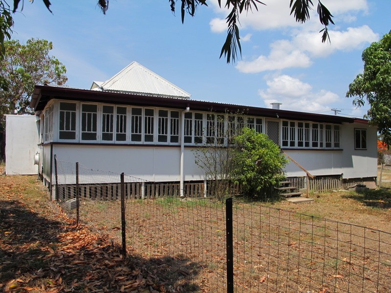 60 Livingstone  Street, Bowen QLD 4805