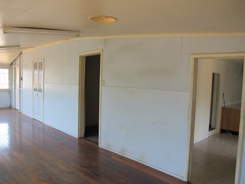 60 Livingstone  Street, Bowen QLD 4805