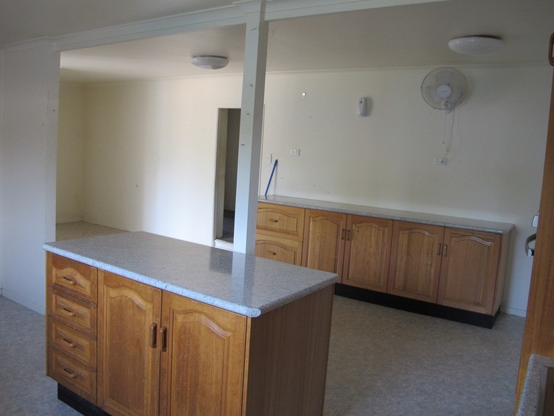 60 Livingstone  Street, Bowen QLD 4805