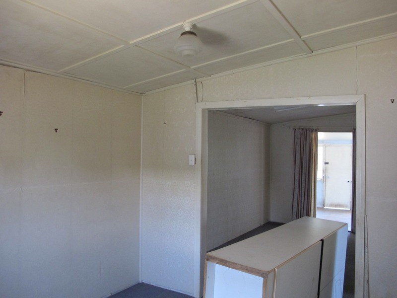 60 Livingstone  Street, Bowen QLD 4805