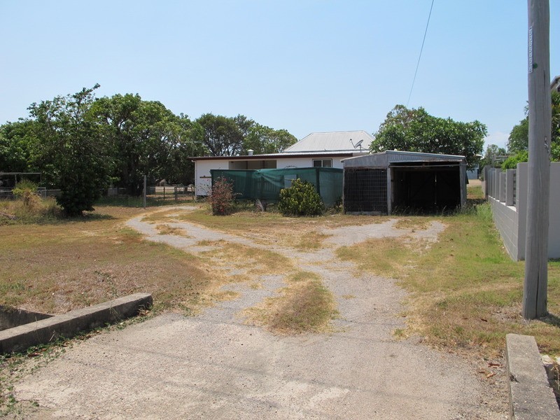 60 Livingstone  Street, Bowen QLD 4805