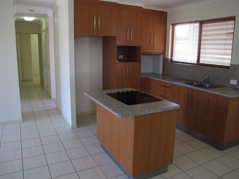 5 Scott Avenue, Bowen QLD 4805