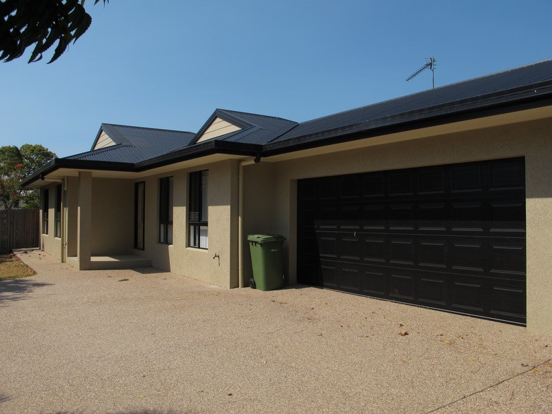 2/98A Williams Street, Bowen QLD 4805