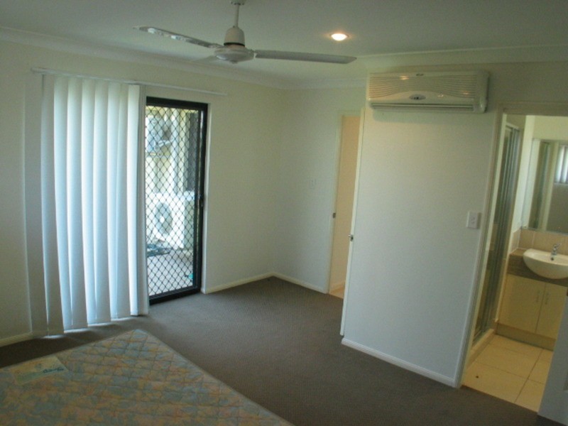 2/98A Williams Street, Bowen QLD 4805