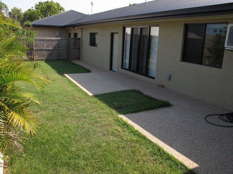 2/98A Williams Street, Bowen QLD 4805