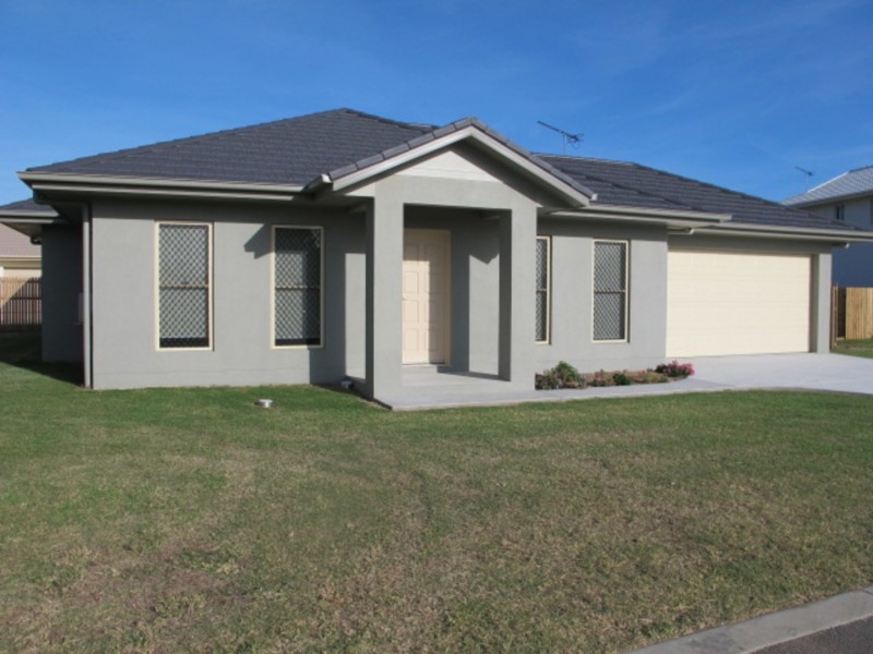 10 Seabreeze Crescent, Bowen QLD 4805