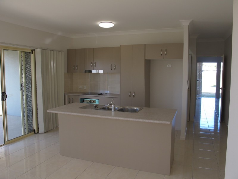 10 Seabreeze Crescent, Bowen QLD 4805