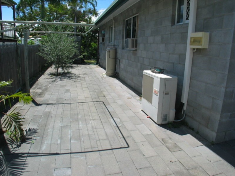 1B George  Street, Bowen QLD 4805