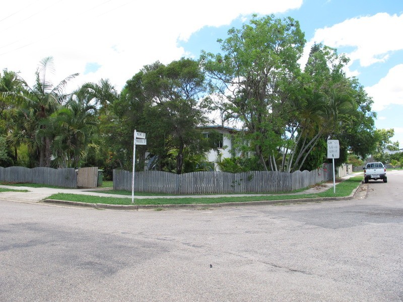 15 Russell Street, Bowen QLD 4805