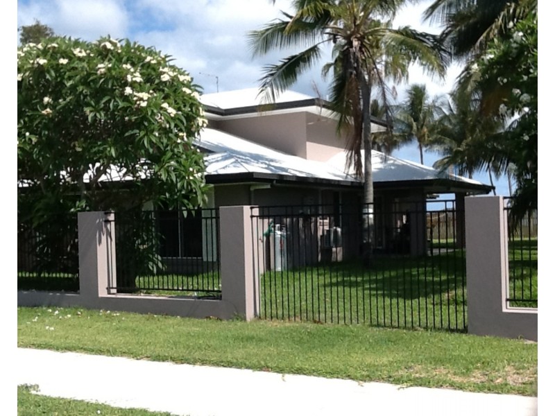 6 Howard Street, Bowen QLD 4805