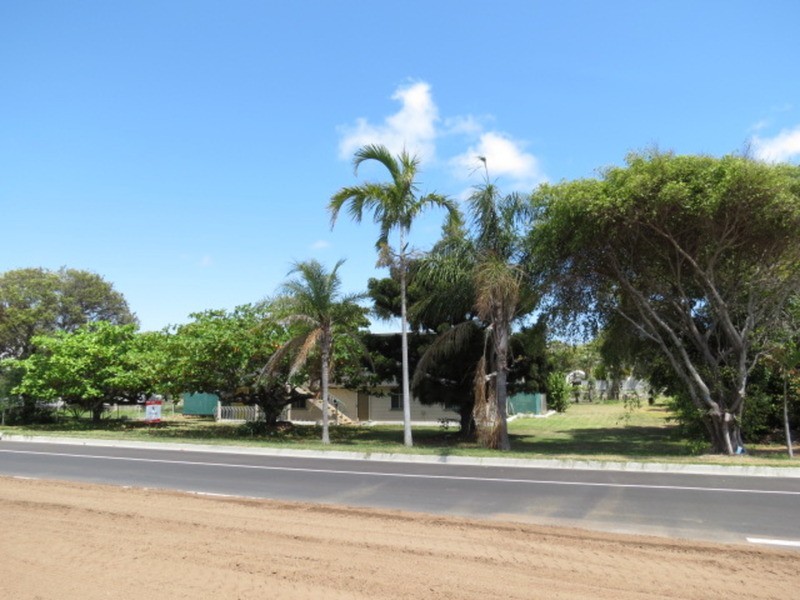 58 Livingstone Street, Bowen QLD 4805