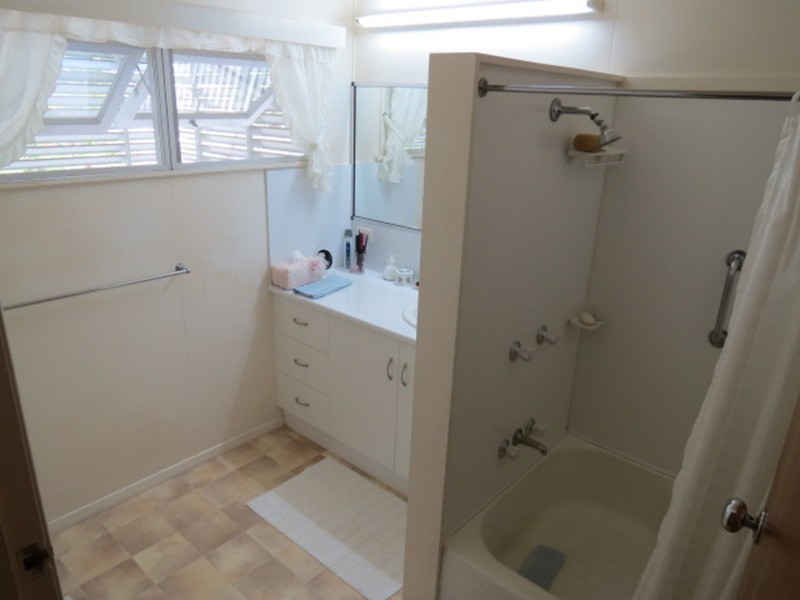 58 Livingstone Street, Bowen QLD 4805