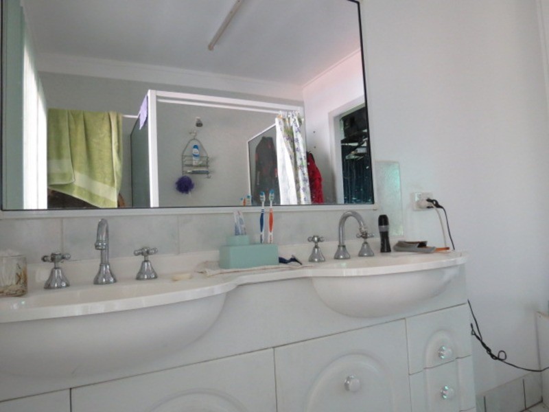 21 Mt Nutt Road, Bowen QLD 4805