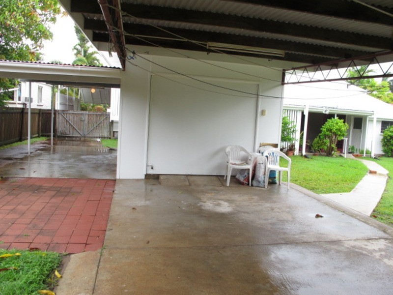 11 Tracey Street, Bowen QLD 4805