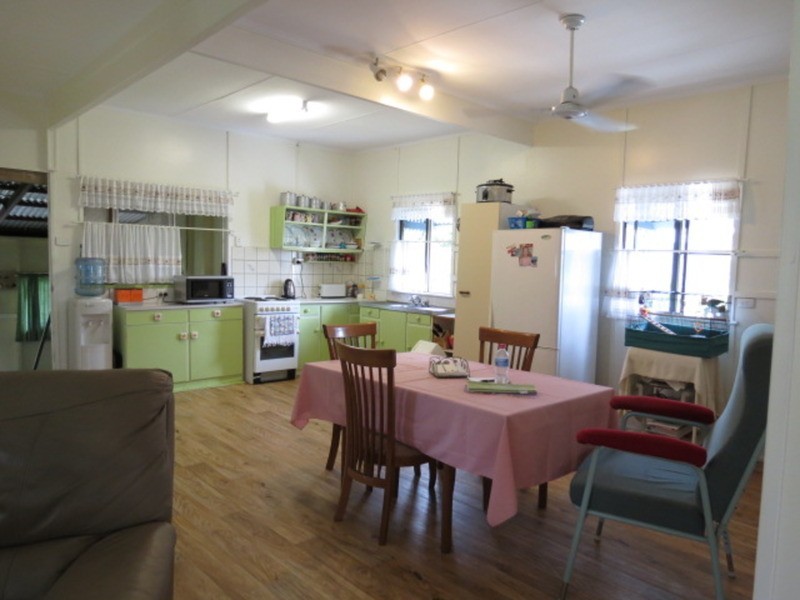4 Belgravia Road, Bowen QLD 4805