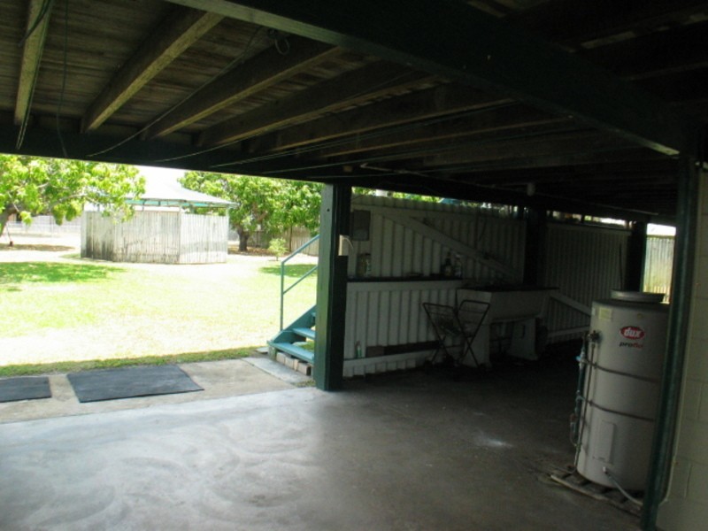 71 Tracey Street, Bowen QLD 4805
