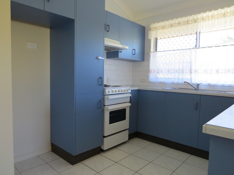 2/28 Sinclair Street, Bowen QLD 4805