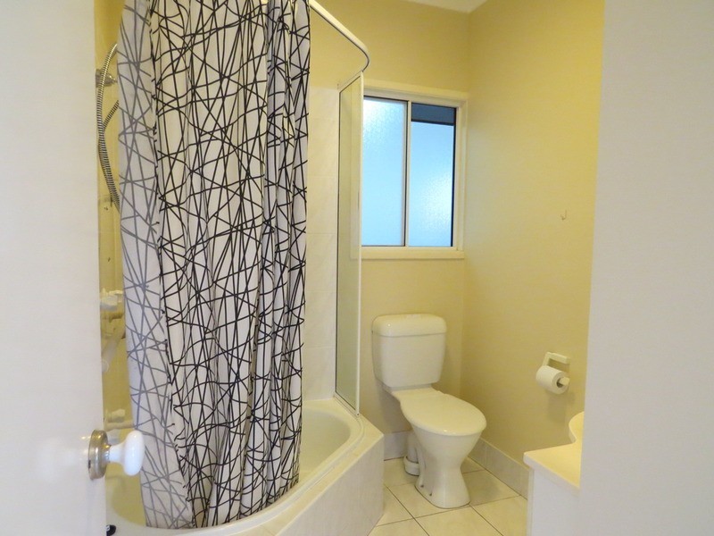 2/28 Sinclair Street, Bowen QLD 4805