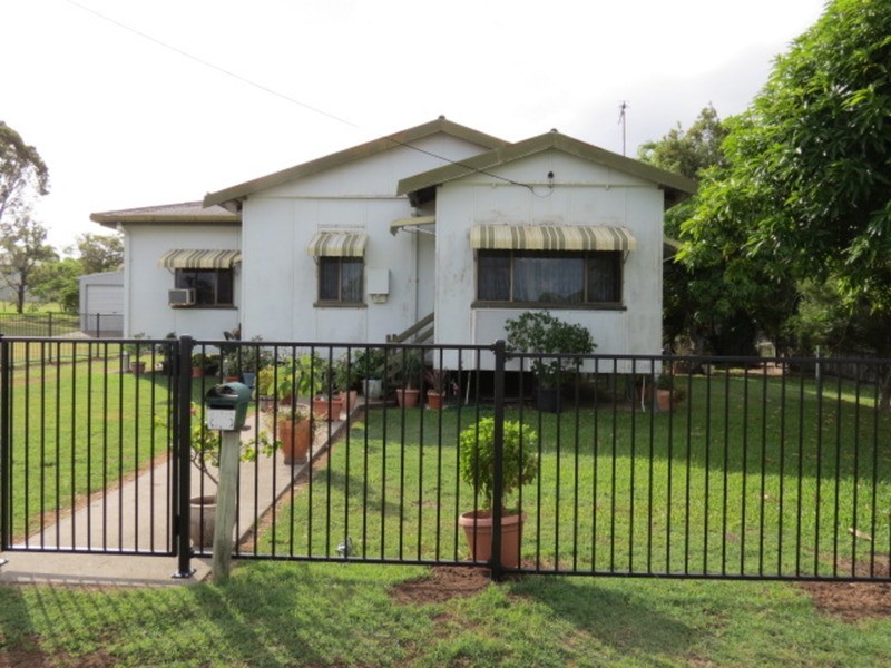 86 Dalrymple Street, Bowen QLD 4805