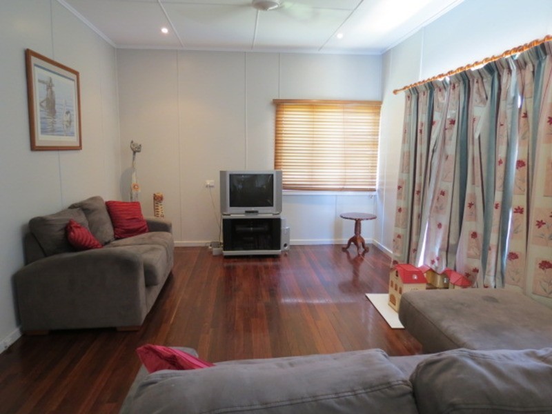 12  Korah Street, Bowen QLD 4805
