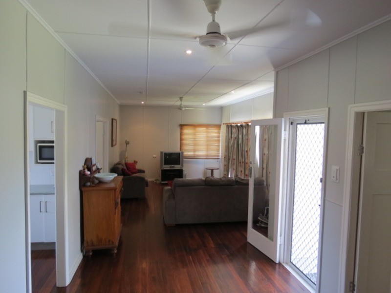 12  Korah Street, Bowen QLD 4805