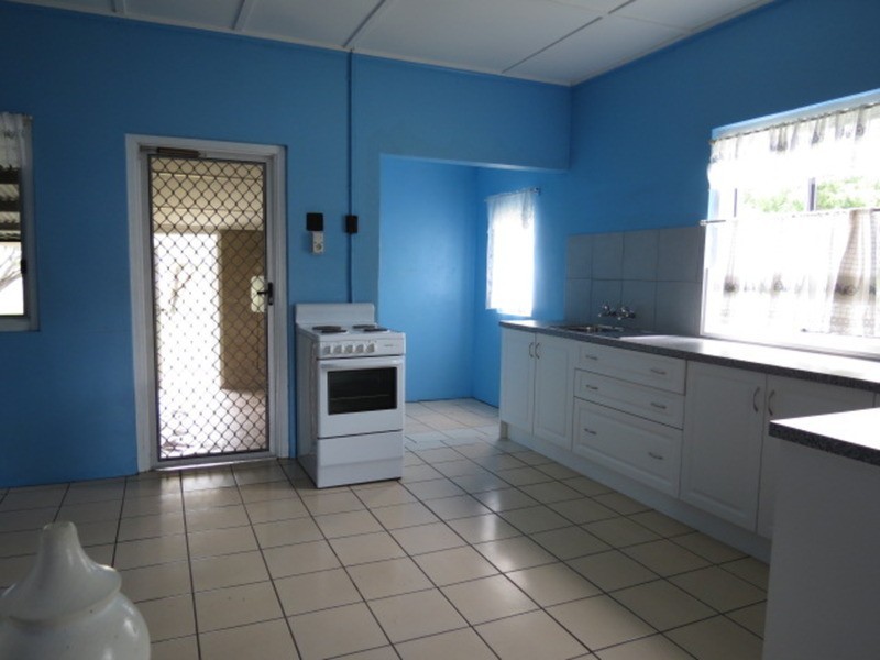 1 Belgravia Road, Bowen QLD 4805