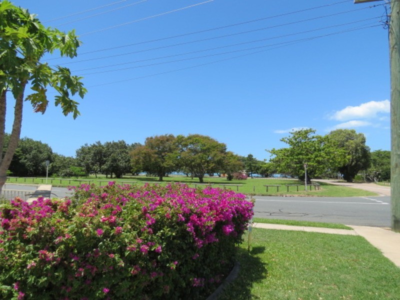 Unit 1/1 Murroona Street, Bowen QLD 4805