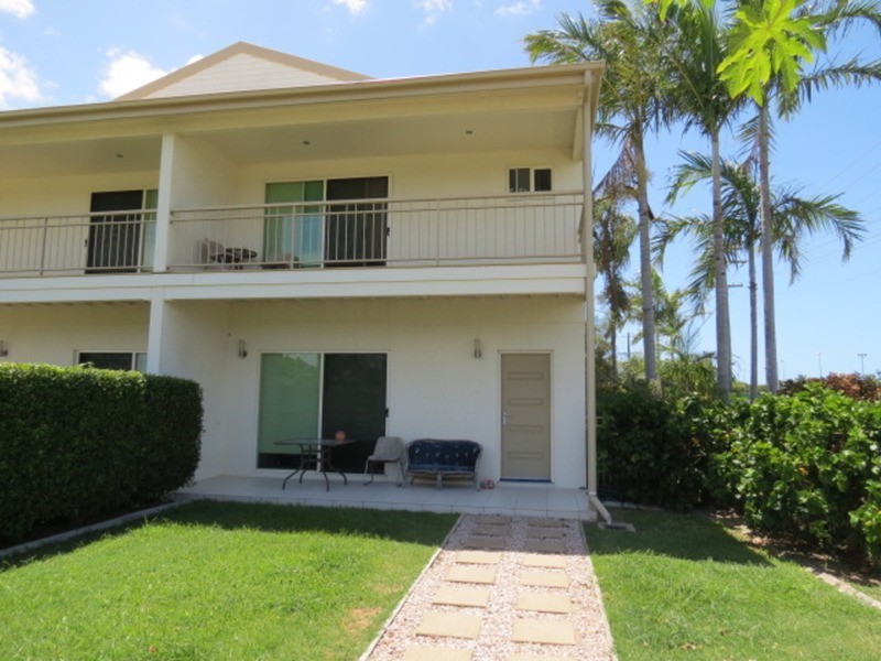 Unit 1/1 Murroona Street, Bowen QLD 4805