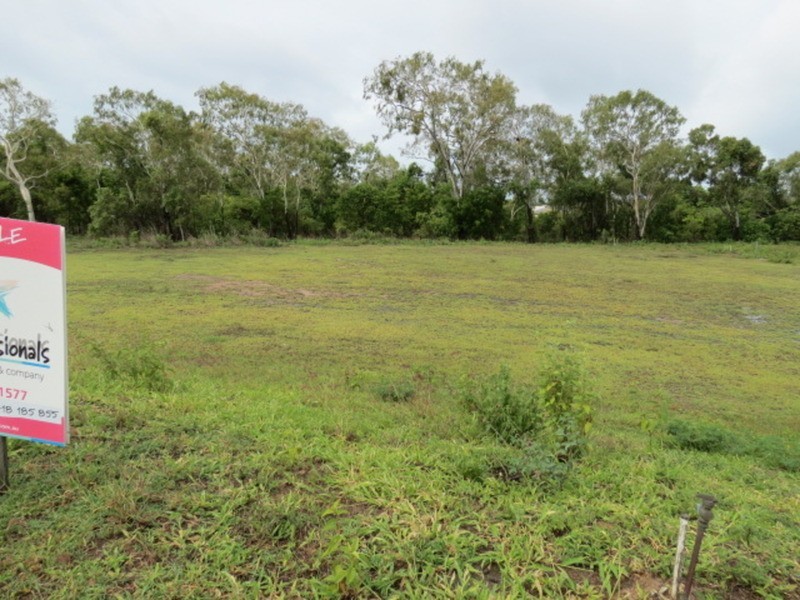 20 Silk Road, Bowen QLD 4805