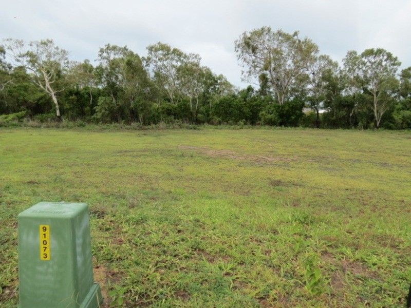 20 Silk Road, Bowen QLD 4805