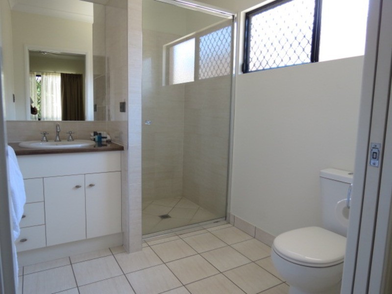 5/11 Kennedy  Street, Bowen QLD 4805