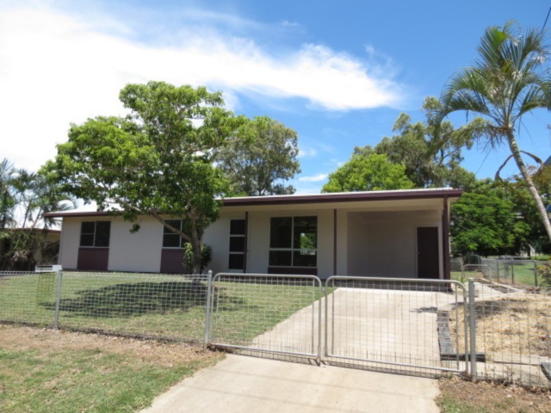8 Salisbury  Crescent, Bowen QLD 4805