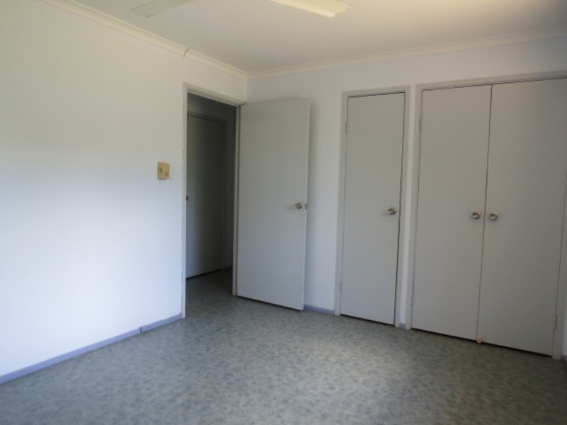 8 Salisbury  Crescent, Bowen QLD 4805