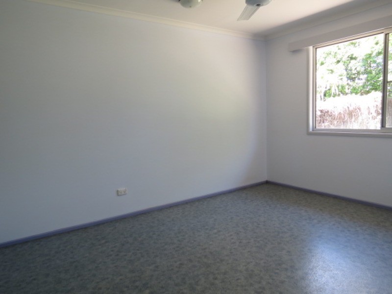 8 Salisbury  Crescent, Bowen QLD 4805