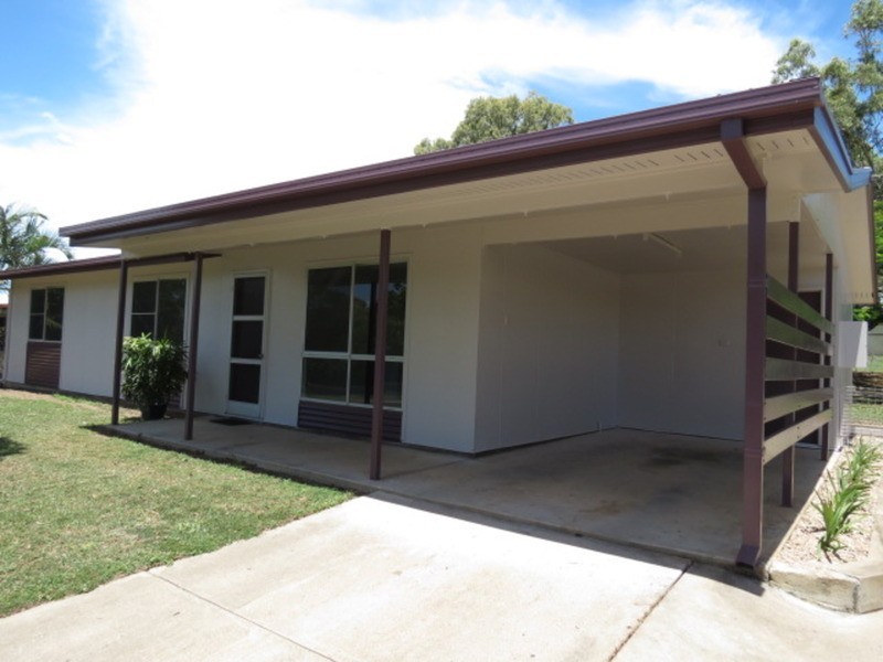 8 Salisbury  Crescent, Bowen QLD 4805