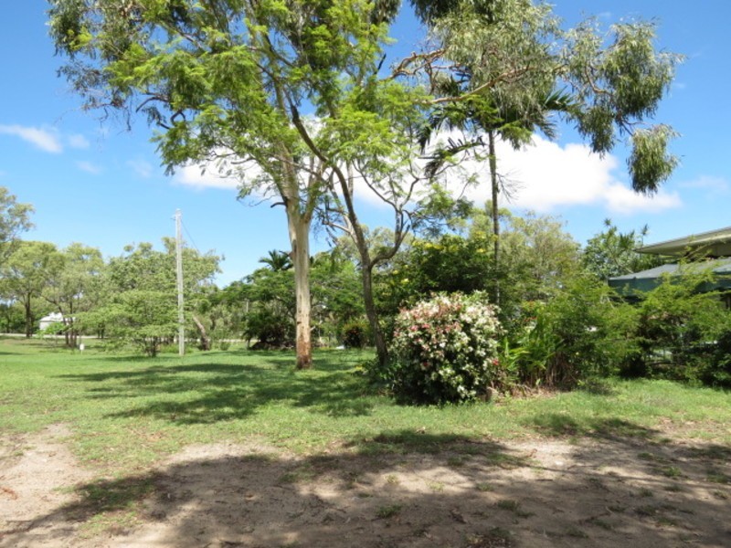 38 Drays Road, Bowen QLD 4805