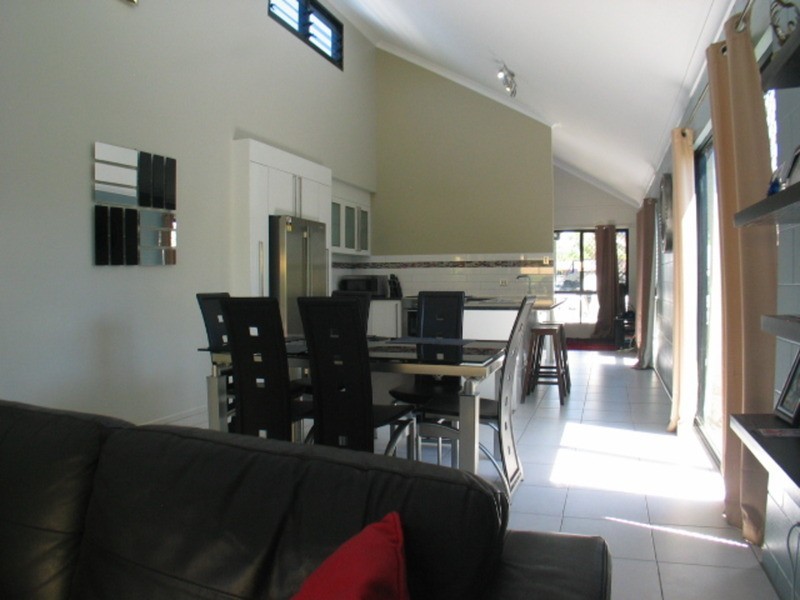 18a Gloucester Street, Bowen QLD 4805