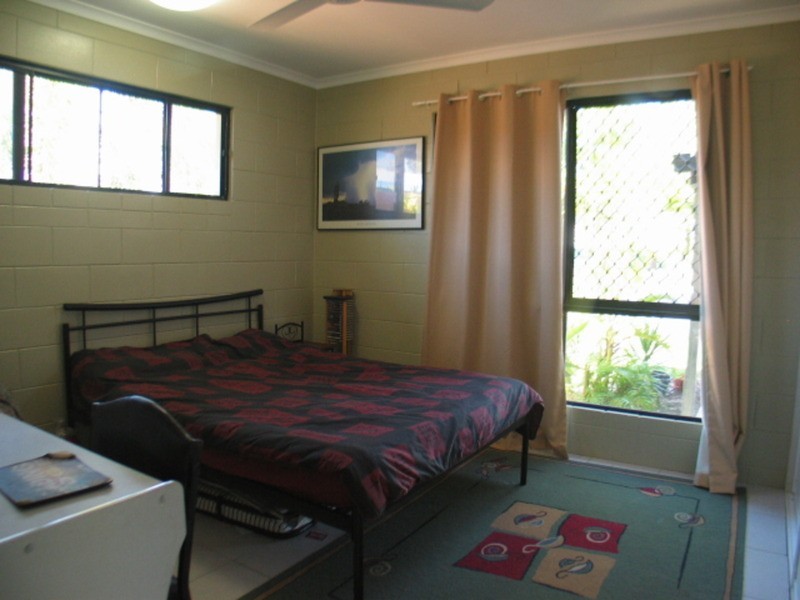 18a Gloucester Street, Bowen QLD 4805