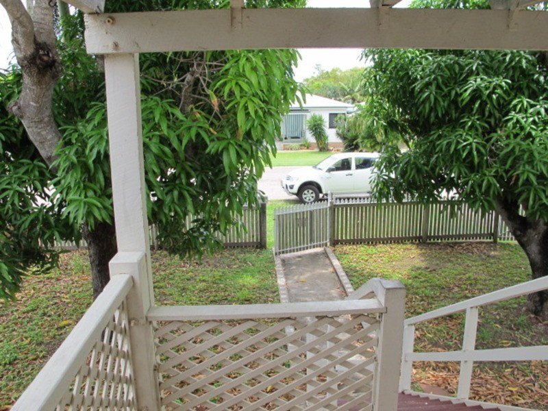 15 Field Street, Bowen QLD 4805