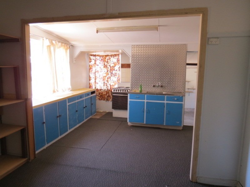 123 Powell Street, Bowen QLD 4805