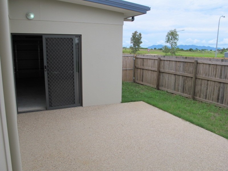 9 Turquoise Way, Bowen QLD 4805